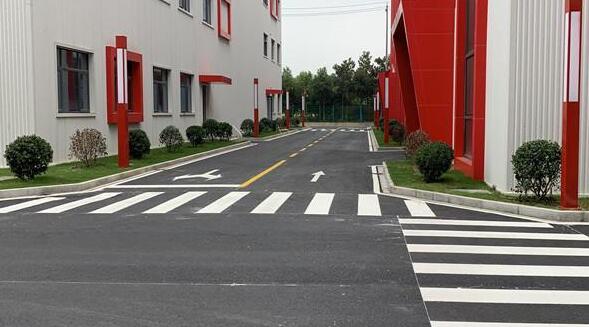 蘇州廠(chǎng)區(qū)劃線(xiàn)哪家好？飛揚(yáng)市政專(zhuān)業(yè)、高效、貼心