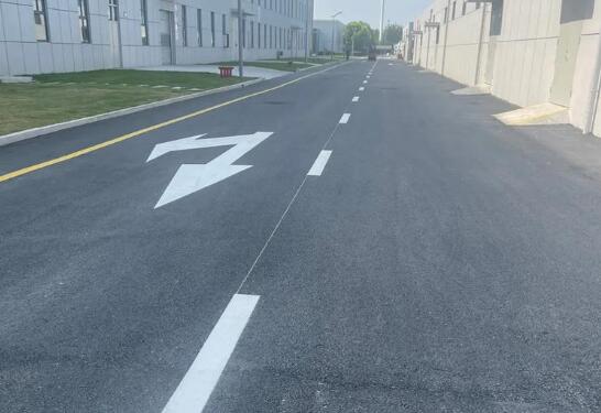 蘇州廠區劃線認準專業團隊，施工周期短，標線耐磨抗造